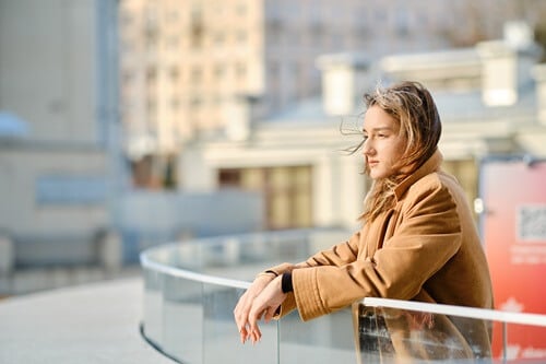 women do observation over the city