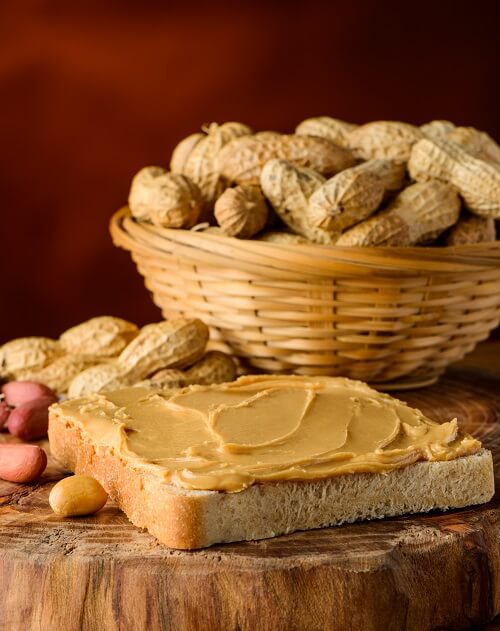 Whole-wheat bread with peanut butter